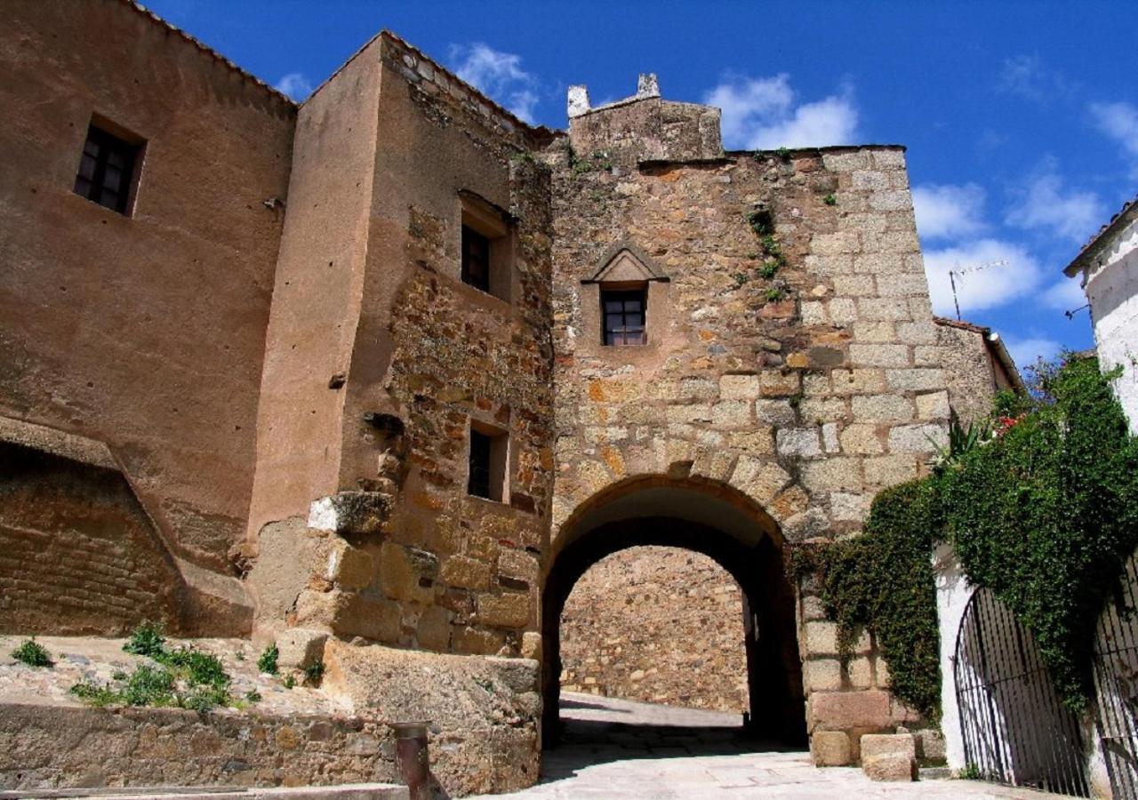Apartamento Turistico Muralla De Caces エクステリア 写真
