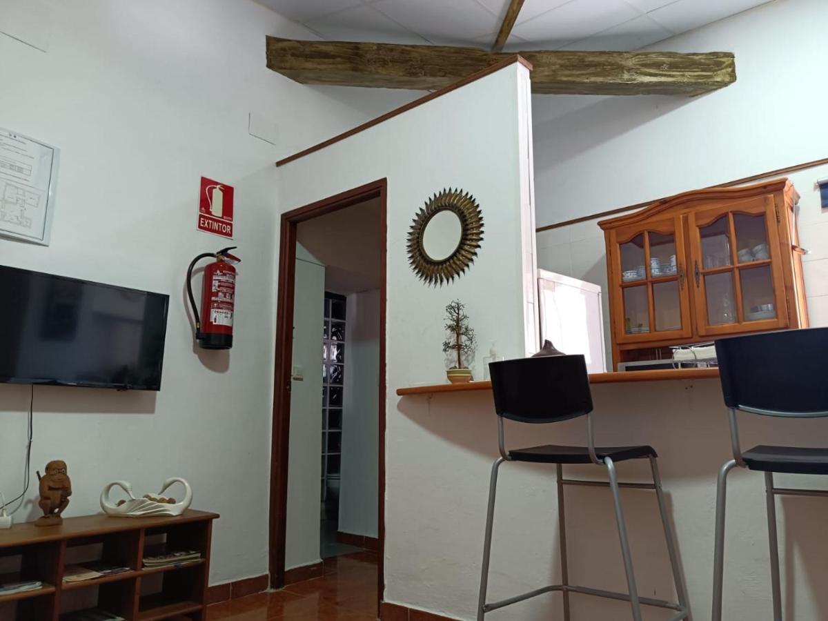 Apartamento Turistico Muralla De Caces エクステリア 写真
