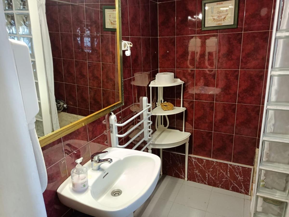 Apartamento Turistico Muralla De Caces エクステリア 写真