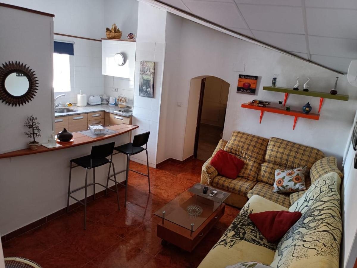 Apartamento Turistico Muralla De Caces エクステリア 写真