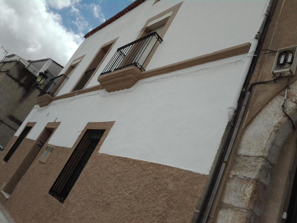 Apartamento Turistico Muralla De Caces エクステリア 写真